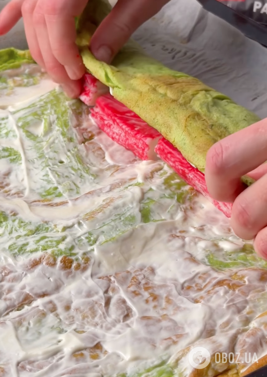 Фінський млинець із крабовою начинкою: рецепт найлегшої закуски для святкового столу