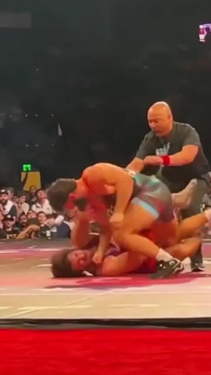 Российский спортсмен-фанат Путина совершил гнусный поступок в США и спровоцировал массовую драку. Видео