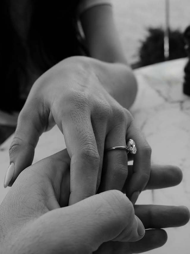 "Найкрасивіша дівчина у світі" Тілан Блондо заручилася зі спадкоємцем відомої акторської династії. Фото пари