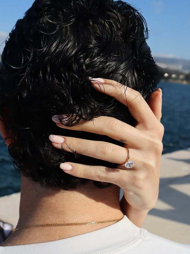 "Найкрасивіша дівчина у світі" Тілан Блондо заручилася зі спадкоємцем відомої акторської династії. Фото пари