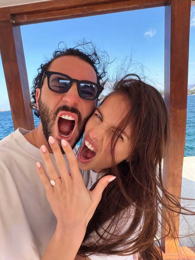 "Найкрасивіша дівчина у світі" Тілан Блондо заручилася зі спадкоємцем відомої акторської династії. Фото пари