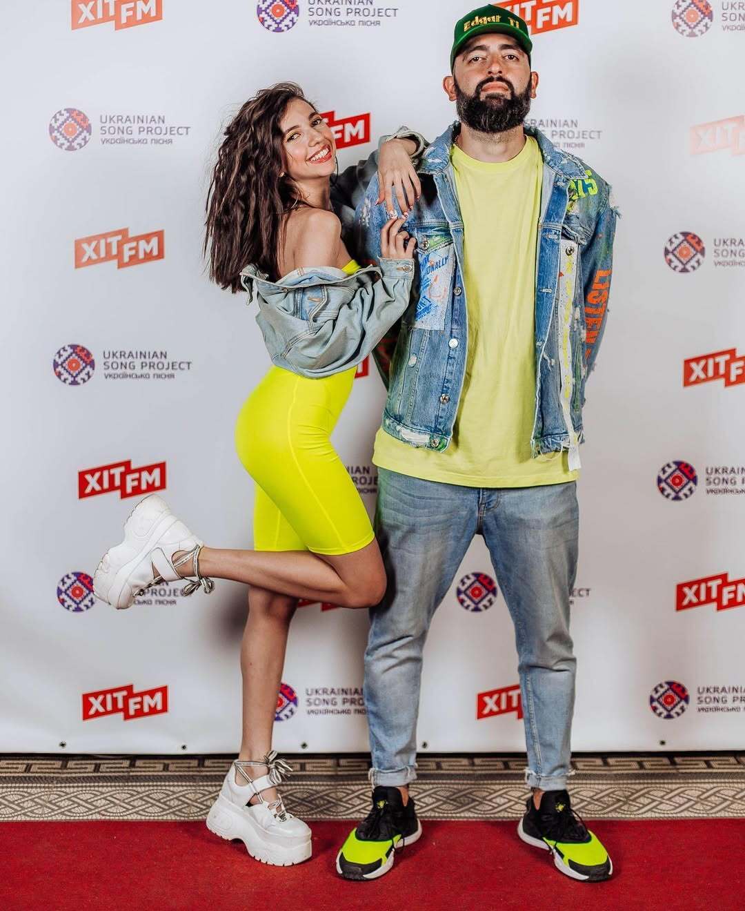 Украинский певец шокировал признанием об интиме в 16 лет с учительницей, которая была намного старше его