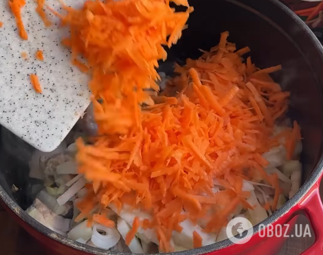 Самый вкусный тушеный картофель с курицей и сливочным сыром: как приготовить