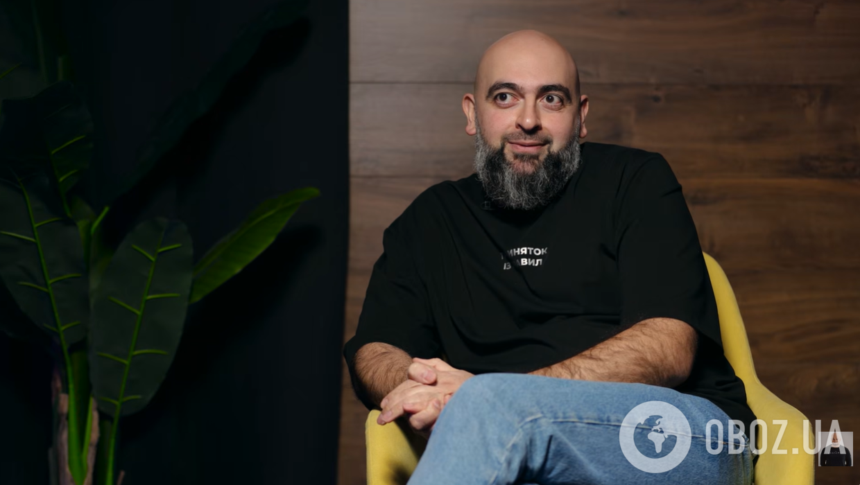 Украинский певец шокировал признанием об интиме в 16 лет с учительницей, которая была намного старше его