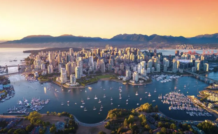 Відкрийте справжню красу Канади: 5 місць, де обовʼязково слід побувати