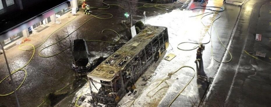 У Швейцарії сталась пожежа в автобусі: загинули шість людей, є постраждалі