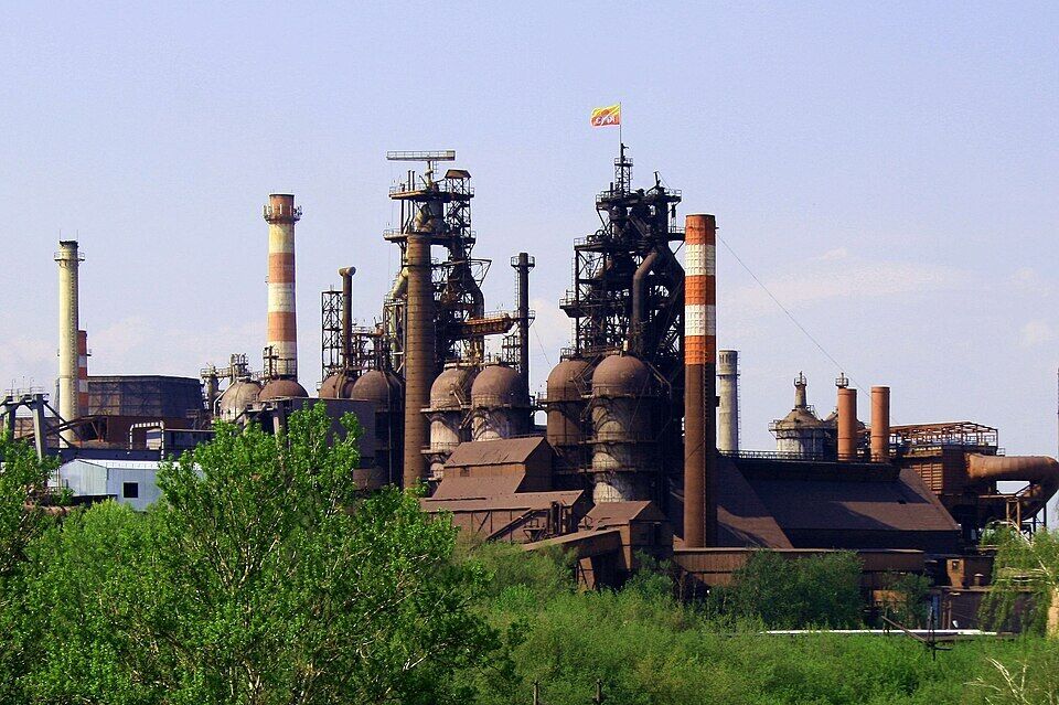 В Тулі загорівся великий металургійний завод: усі подробиці. Фото та відео