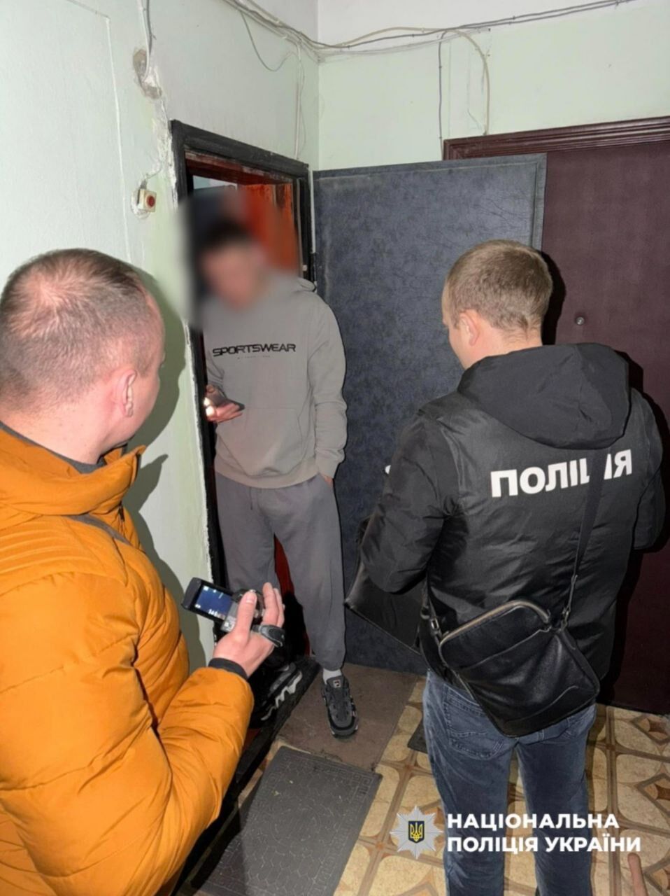 Обшуки у підозрюваних