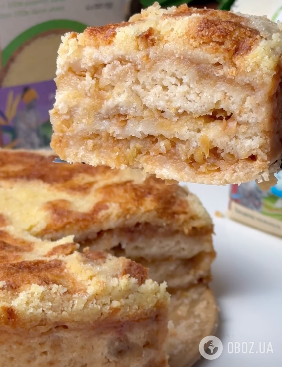 Насипний яблучний пиріг без тіста: ділимося рецептом ідеальної страви до чаю