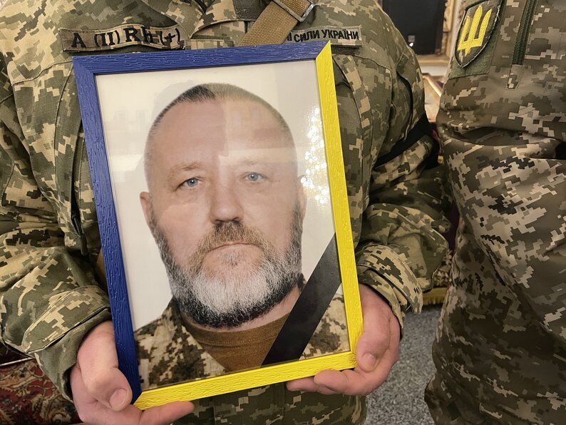 Отдали жизнь за Украину: в Полтаве попрощались с двумя защитниками, которые погибли в Донецкой области. Фото