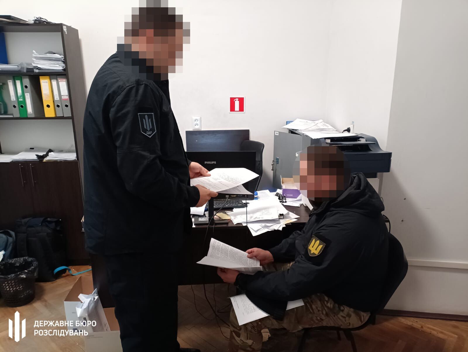 На Львівщині судитимуть військовослужбовця ТЦК, який під час перевірки документів побив чоловіка: у постраждалого перелом. Фото