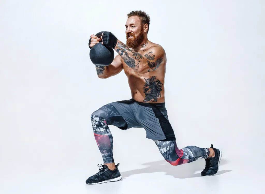 Як швидко привести тіло в форму: ефективне тренування з вільними вагами