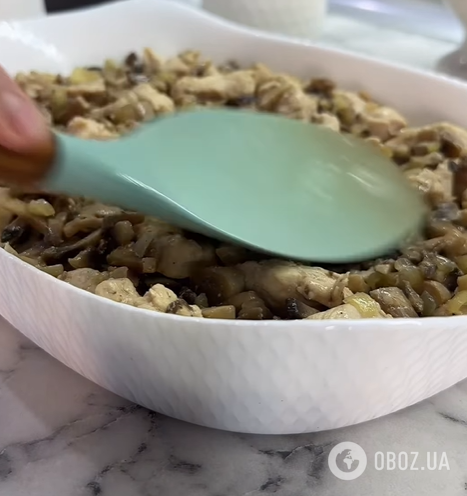 Найсмачніший домашній жульєн з куркою та грибами: як приготувати