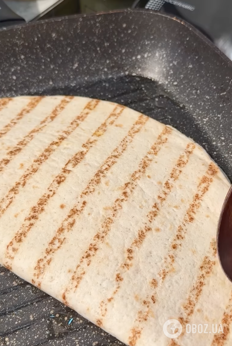 Что приготовить из лаваша за 2 минуты: рецепт легкого блюда для перекуса