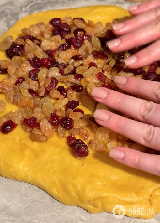 Пишна, як пух паска на 6 жовтках: ділимося рецептом Великодньої випічки