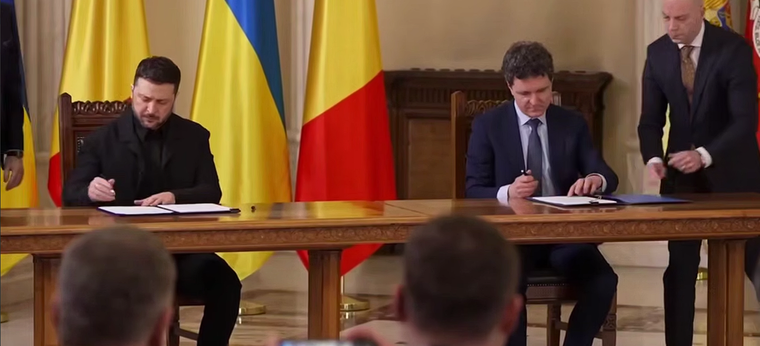 Зеленский и президент Румынии подписали документы о стратегическом партнерстве и оборонном производстве: подробности