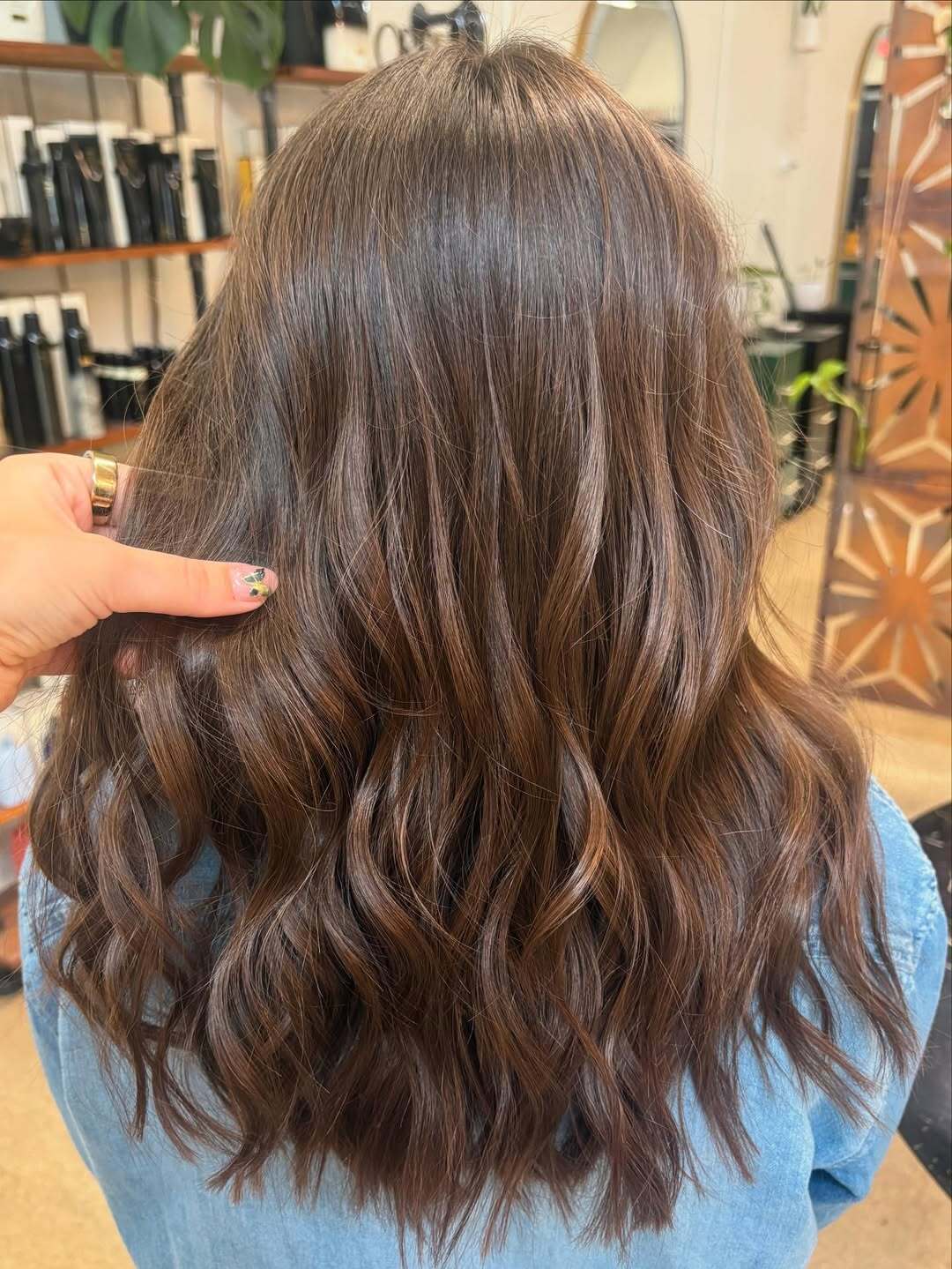 Додайте шари: 8 зачісок, які створять обʼєм у вас на голові