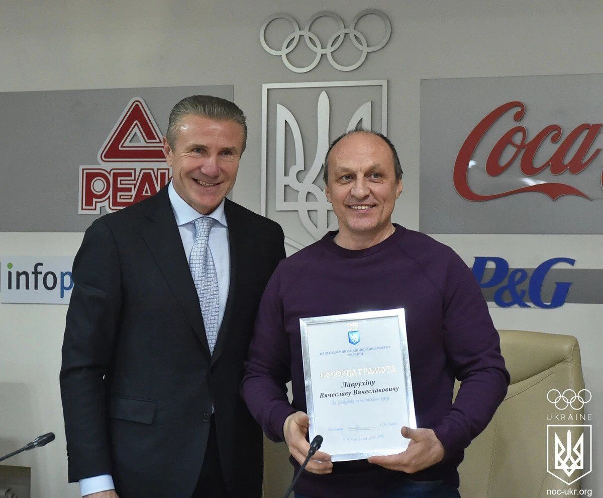 Старший тренер збірної України зі спортивної гімнастики відмовився працювати з українцями і залишив країну, виїхавши до Білорусі