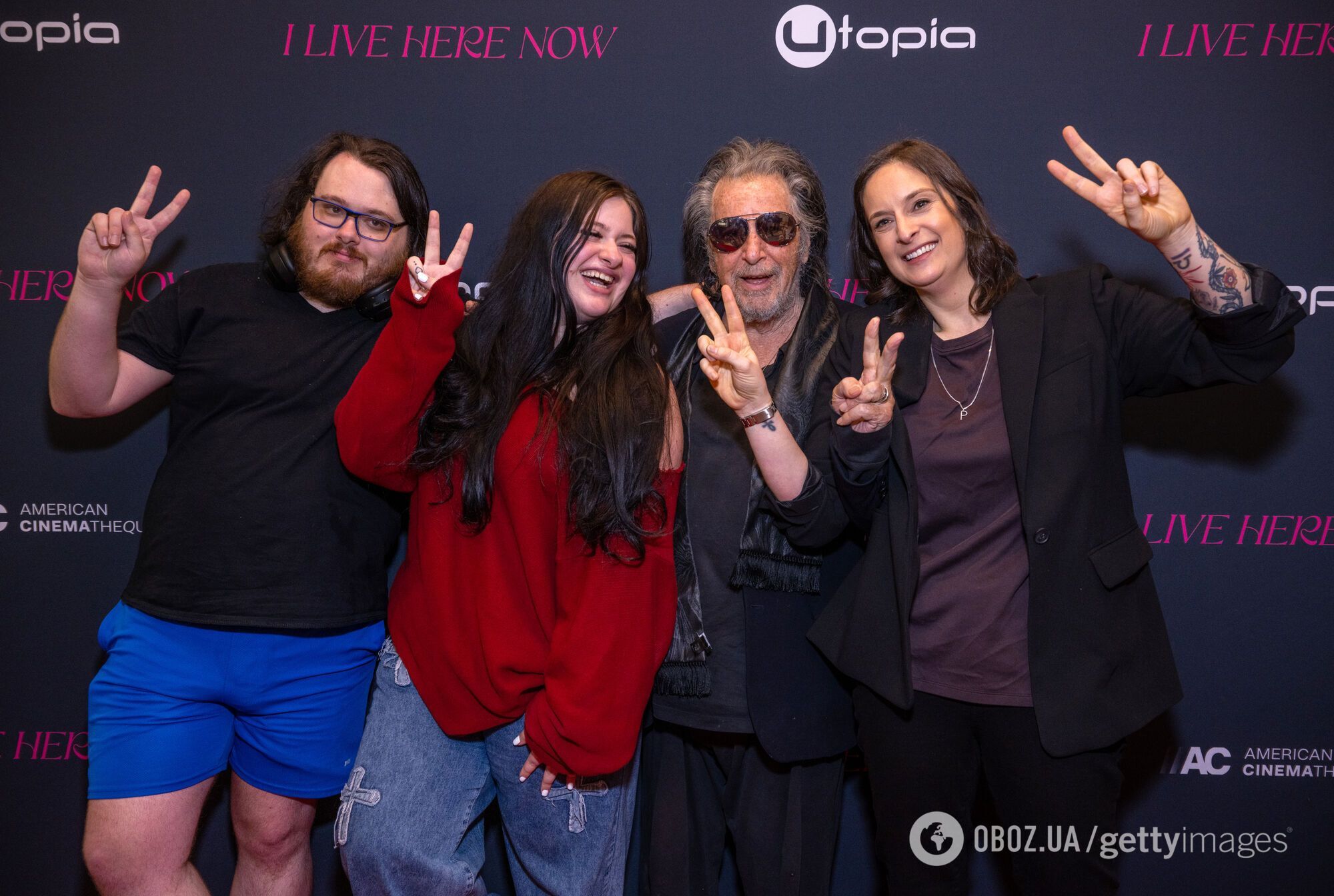 85-летний Аль Пачино впервые за долгое время вышел на красную дорожку с тремя старшими детьми. Редкие фото