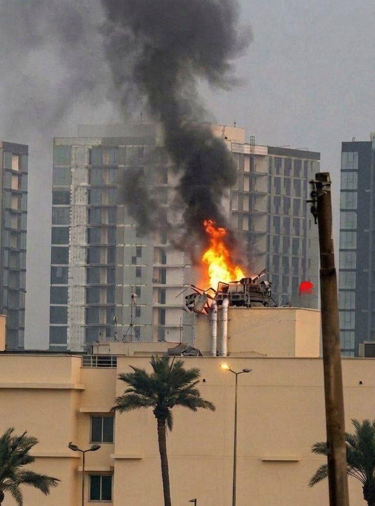 Посольство США в Ираке попало под ракетный удар: подробности и видео