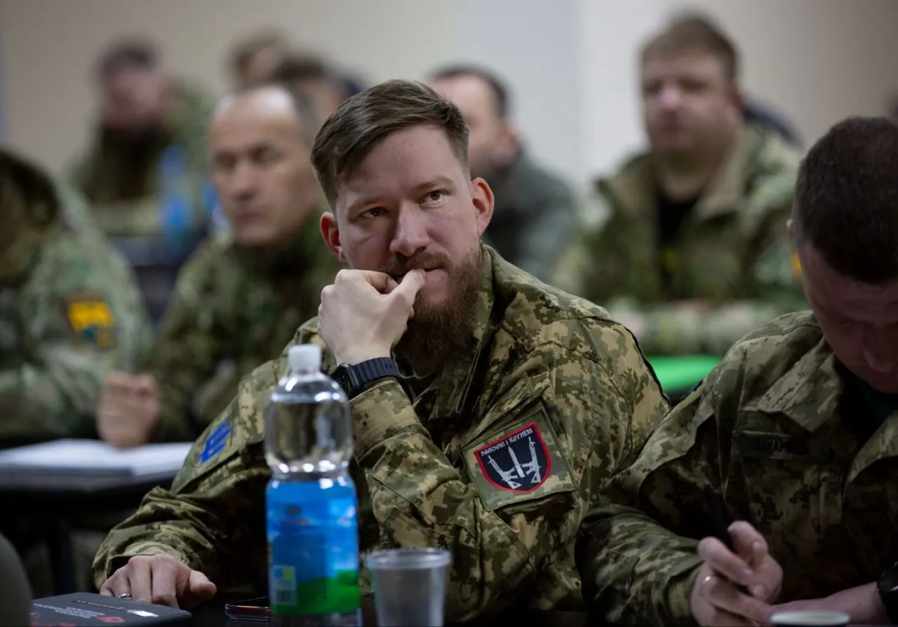 "Важлива інформаційна тиша": Сирський заінтригував заявою після наради на Південному фронті