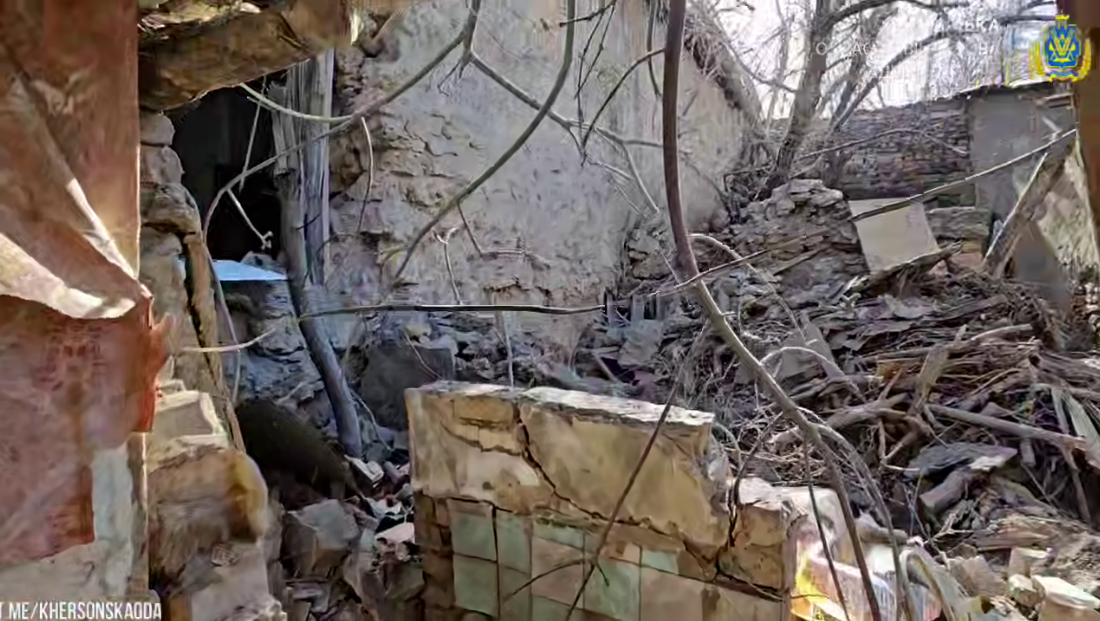 Оккупанты ударили по центру Херсона: пострадали трое детей