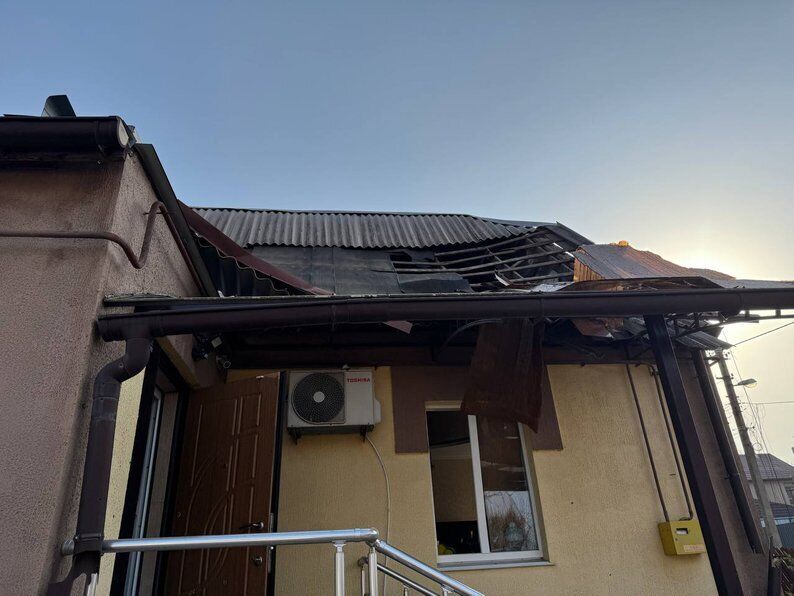 "Бабуся дуже кричала": мешканці Запоріжжя розповіли про російську атаку і її наслідки. Фото і відео