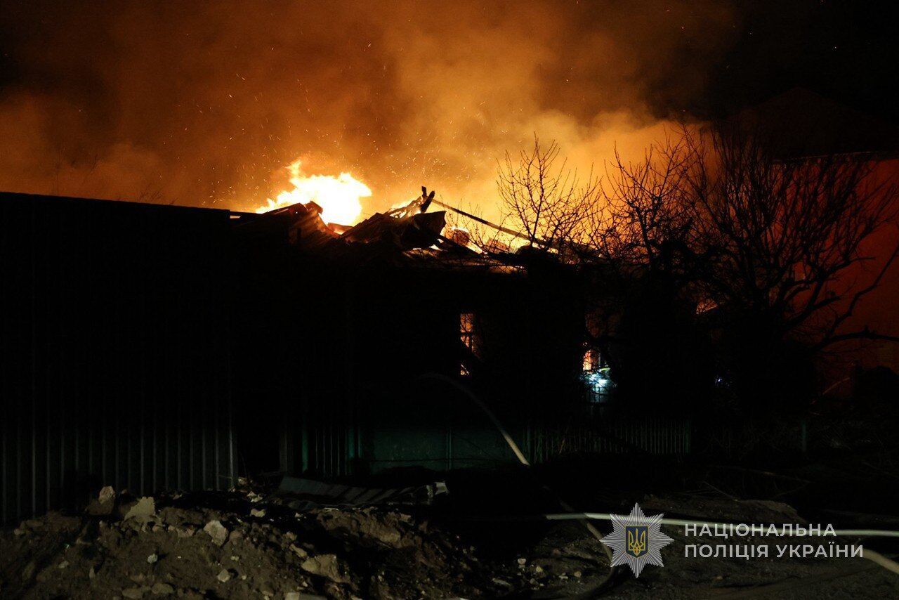 "Бабуся дуже кричала": мешканці Запоріжжя розповіли про російську атаку і її наслідки. Фото і відео