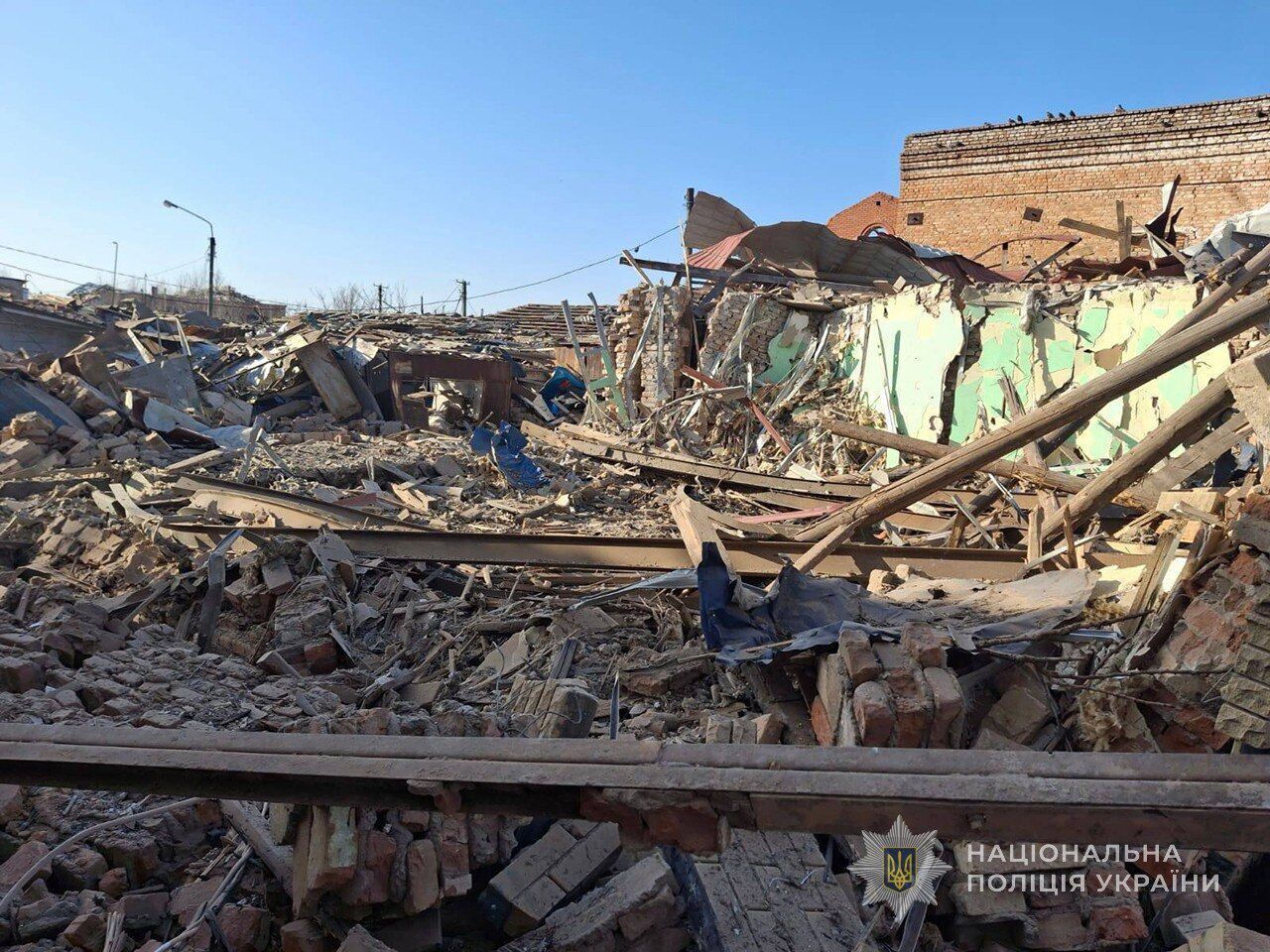 "Бабуся дуже кричала": мешканці Запоріжжя розповіли про російську атаку і її наслідки. Фото і відео