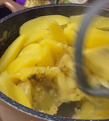 Ситна картопляна запіканка без м'яса: можна їсти у піст