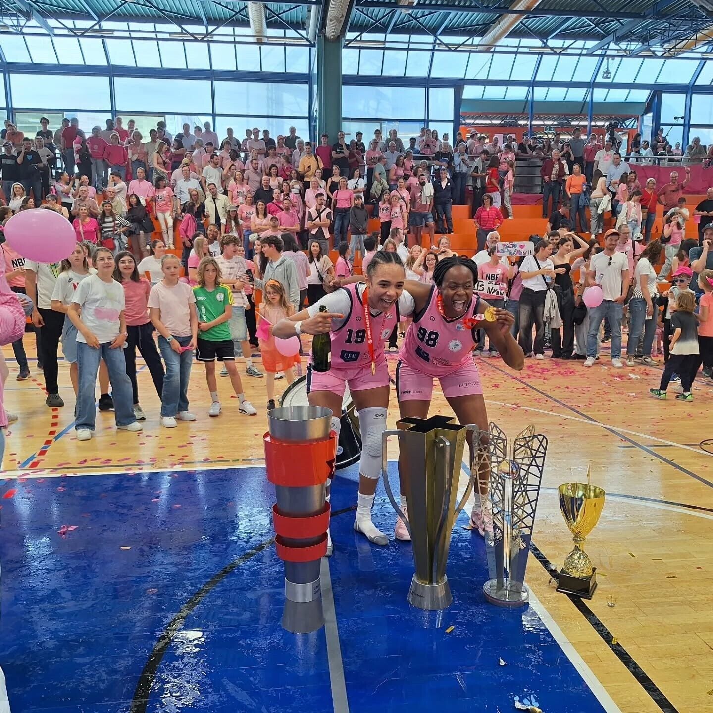 "Для дівчат з України найжахливіша тривога": лідерка збірної розповіла про життя у Швейцарії і ставлення місцевих до війни, рідних в Києві і бажання повернутись