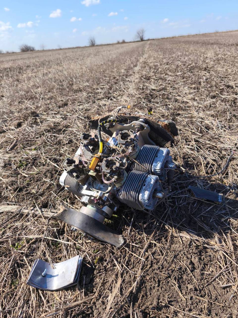 На півдні Молдови знайшли дрон: на місце викликали спецслужби. Фото