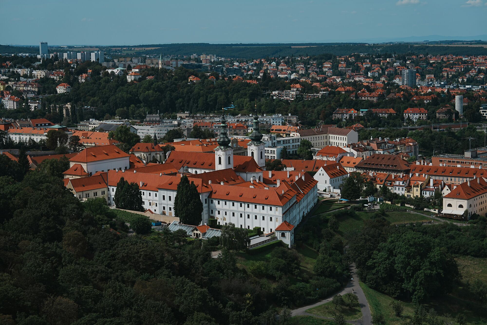 Куда сбежать от толпы в Европе: топ 10 мест