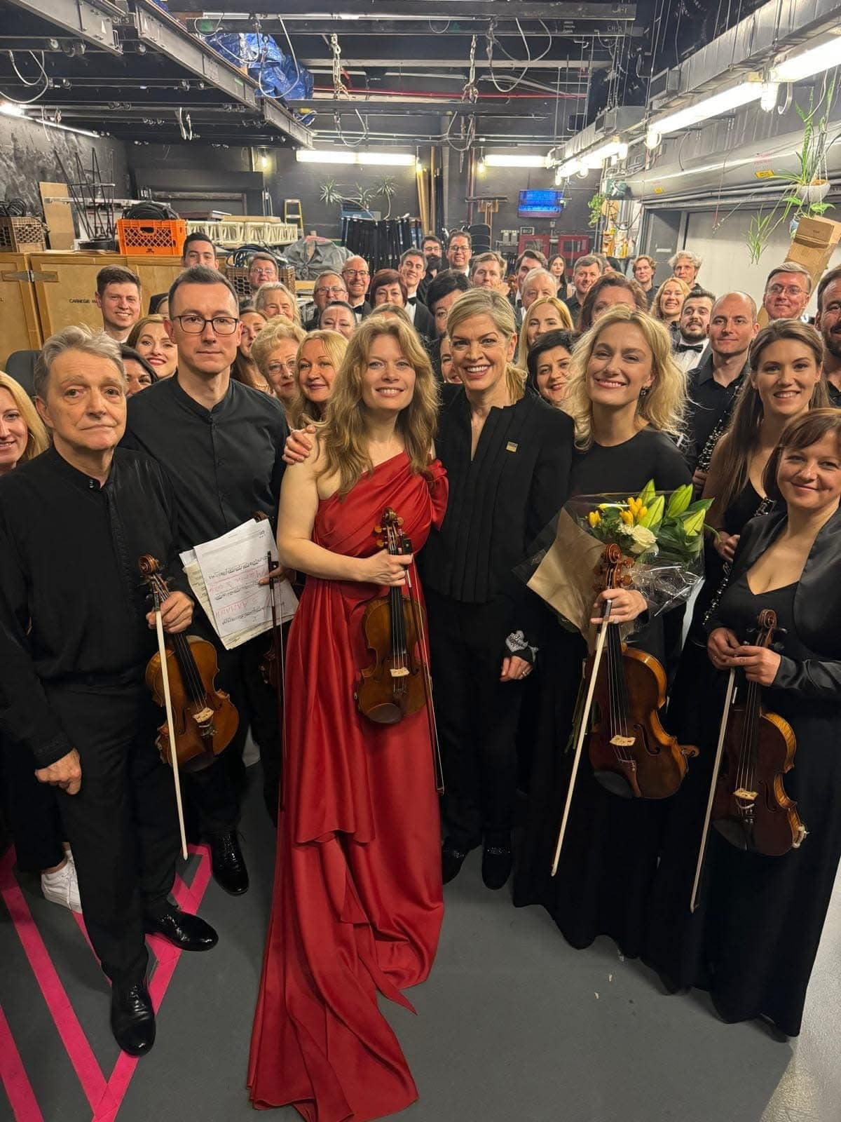 "До них эта война не долетает". Людмила Монастырская – о возвращении россиян на мировые сцены, Чайковского в Украине и бриллиантах от поклонников