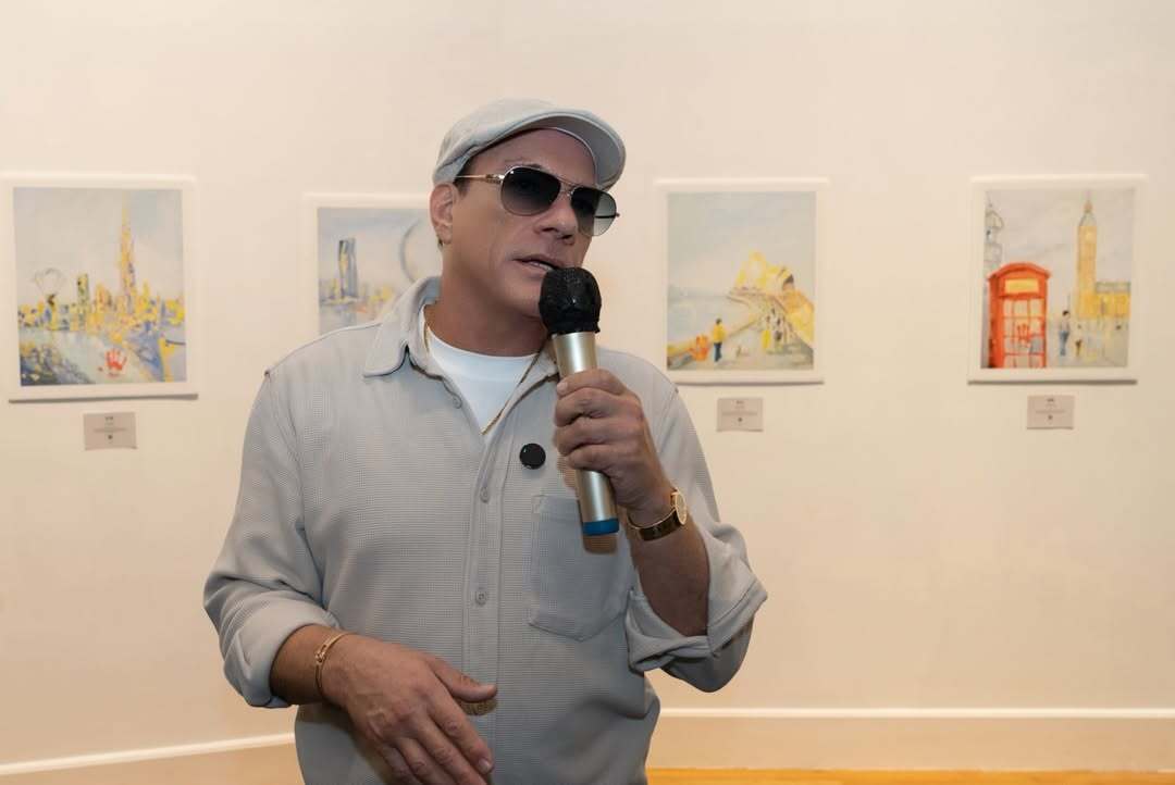 Жан-Клод Ван Дамм, который ранее поддерживал Украину, назвал Путина своим "другом": что известно о неоднозначной позиции актера