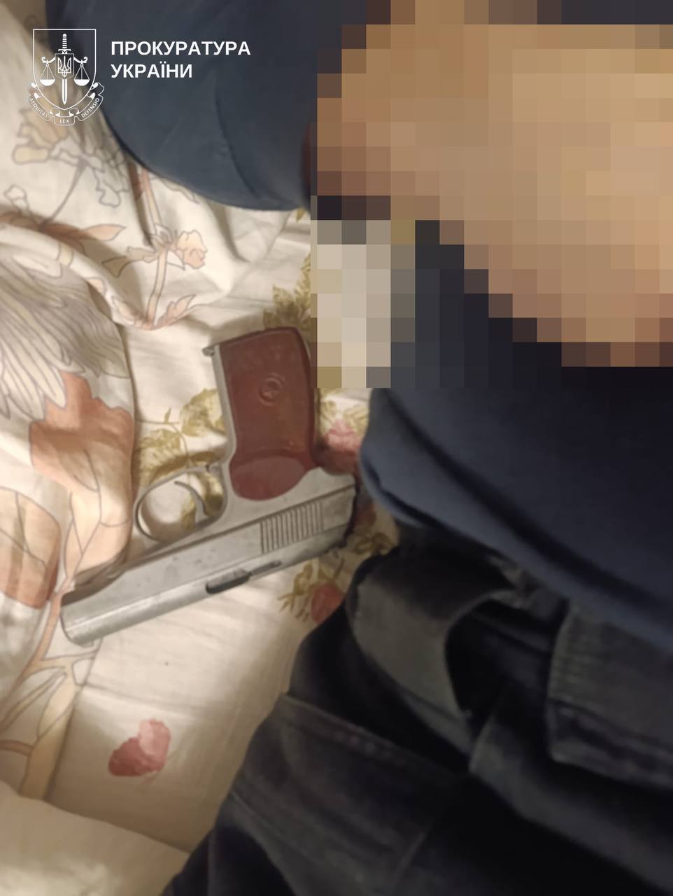 На Киевщине отец застрелил свою больную дочь и покончил жизнь самоубийством: в полиции сообщили подробности. Фото