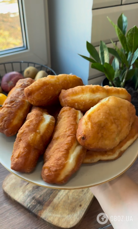 Домашні пиріжки з яйцями та зеленою цибулею: як приготувати