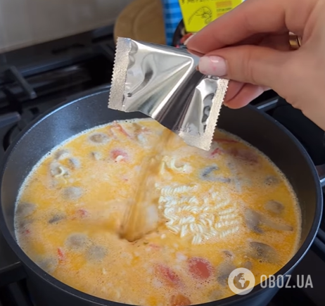 Ароматний вершковий суп з креветками: можна дуже смачно приготувати на вечерю