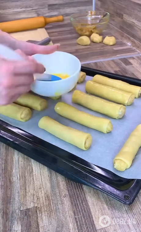 Вместо пирожков: делимся рецептом аппетитных постных трубочек с капустой