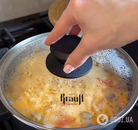 Ароматний вершковий суп з креветками: можна дуже смачно приготувати на вечерю