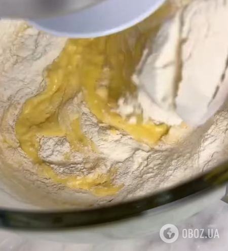 Легендарна паска за рецептом Дарії Цвек: в чому секрет ідеально пухкого тіста