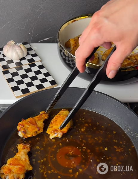 Як смачно приготувати курячі крила на обід: рецепт на сковорідці