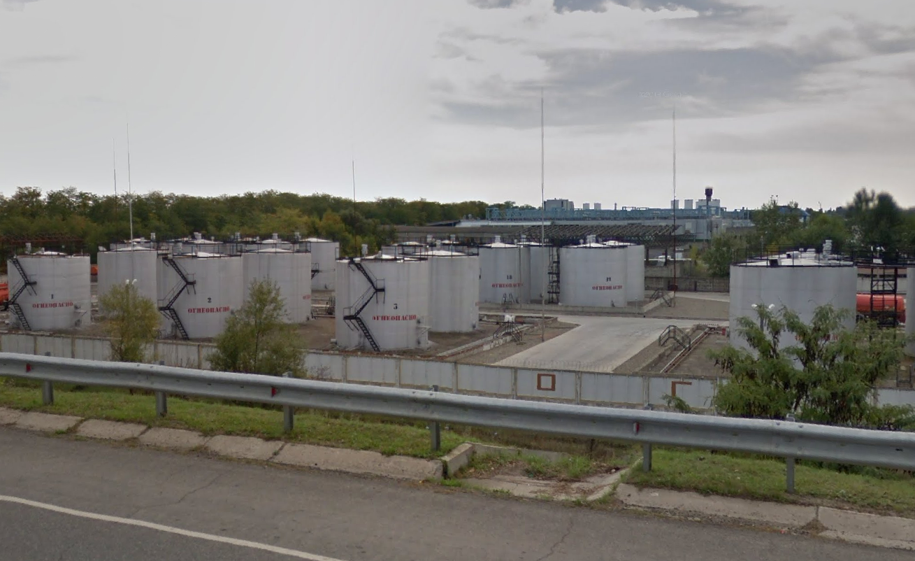 Уничтожена большая часть резервуарного парка: появились данные о последствиях атаки на нефтебазу в Лабинске. Фото и видео