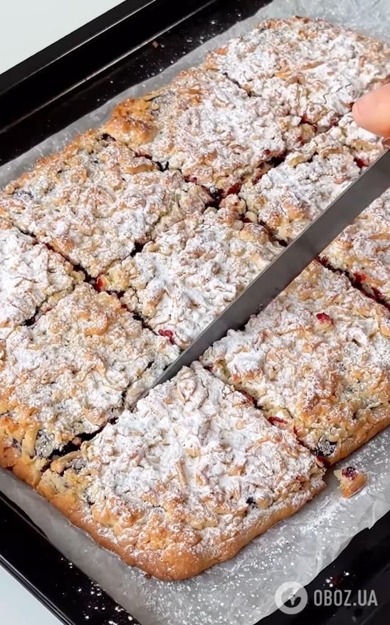 Смачний тертий пиріг із ягідним джемом: рецепт найсмачнішого домашнього десерту