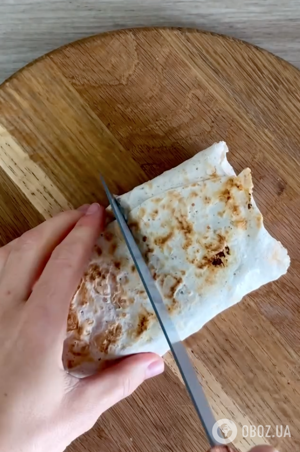 Соковитий рол із лаваша, з сиром та овочами: рецепт ситної страви без шкоди для фігури