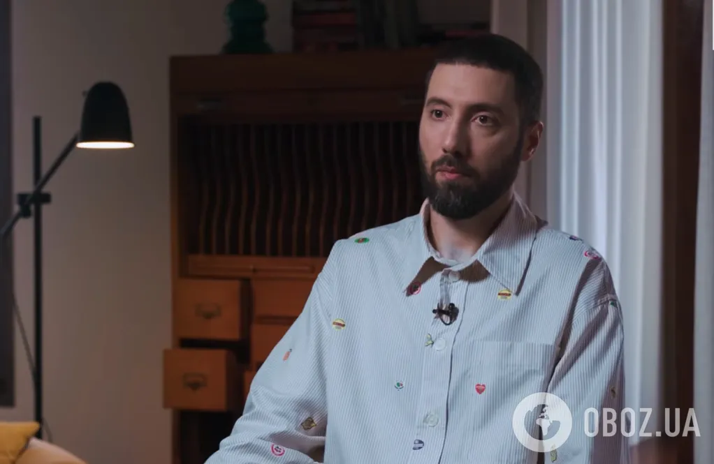 Брат у ЗСУ, а я на острові пʼю мохіто: комік з Одеси, який 12 років жив у Росії, здивував своєю позицією