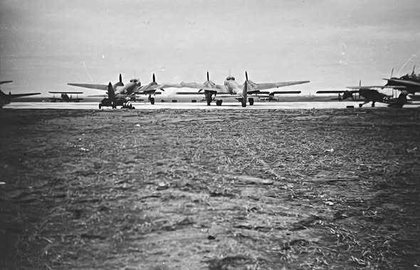 У мережі показали військовий аеродром у Полтаві: фото часів Другої світової