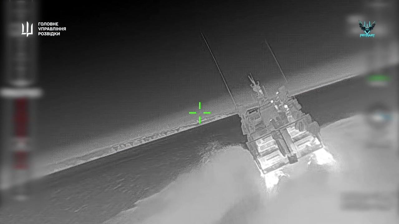 Горів "Валдай":  воїни ГУР уразили РЛС окупантів із "знаковою" назвою  в окупованому Криму. Відео