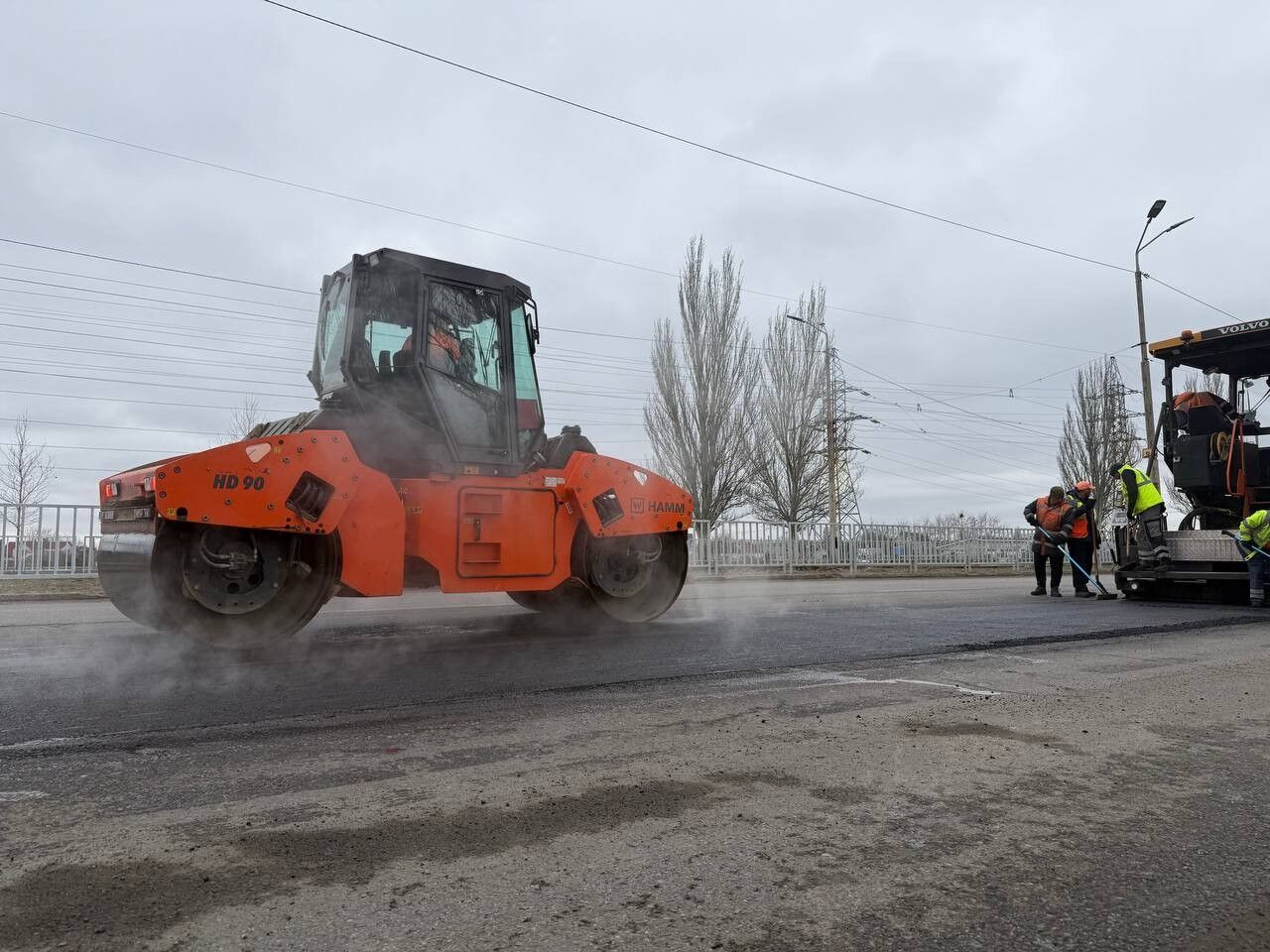 У Дніпрі після зими вже оновили понад 10 тисяч квадратних метрів доріг