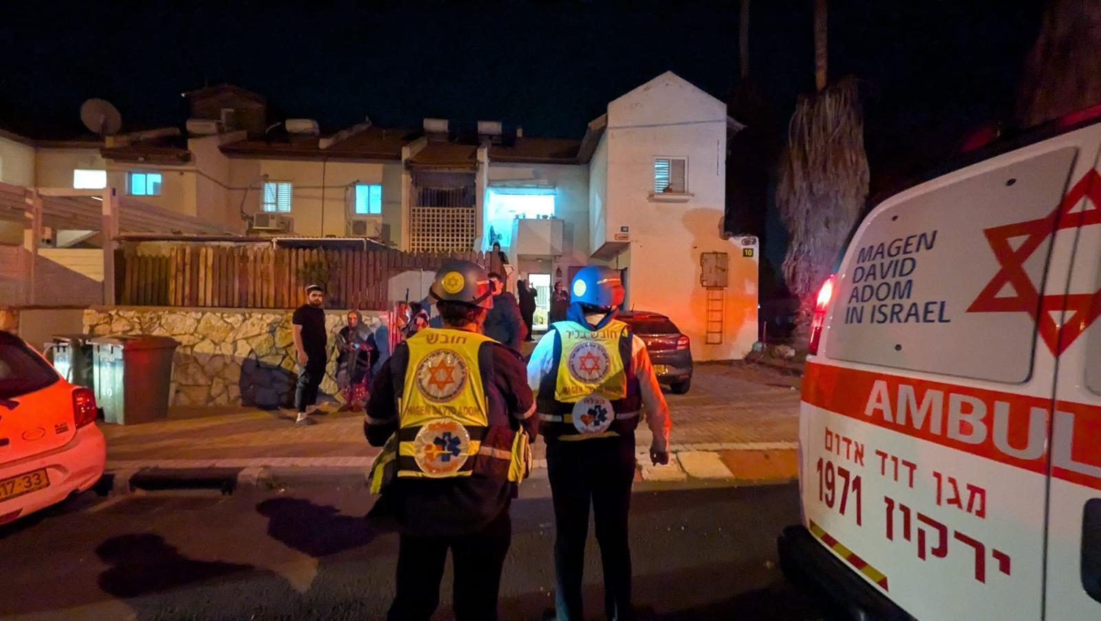 Иран нанес удар по Израилю ракетой с кассетными боеприпасами: погибли супруги